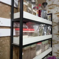 شلف ادویه جات حبوبات اشپزخانه یا کافه