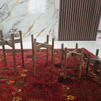 زیر گلدانی