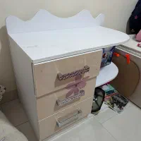 میزجلوتخت سه کشو