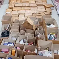 پخش لوازم آرایشی تک و عمده لئورآ