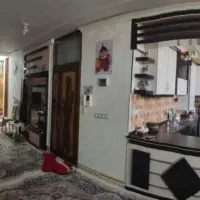واحد مسکونی دوطبقه با یک باب مغازه