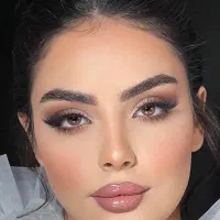 تخفیف پایان فصل میکاپ شیک و تمیز+شینیون