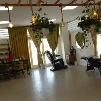 اجاره تمامی لاین های سالن زیبایی