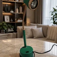 چراغ مطالعه فلزی قابل تنظیم