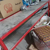 دوتا ویترین ۲متر در ۵۰ سانت باشیشه هستن