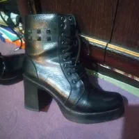 کفش مجلسی وپوتین