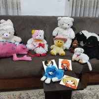 عروسک و تابلو کودکانه