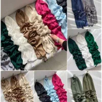انواع شال و روسری با رنگ‌بندی جذاب