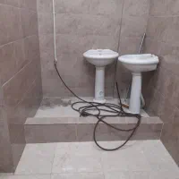 یک جفت روشویی بهداشتی