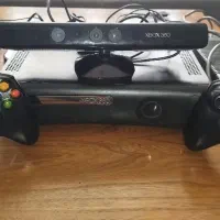 Xbox 360 دو دسته به همراه کیکت