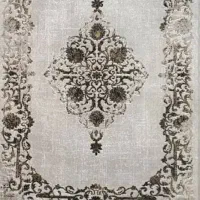 قالی گل‌ابریشم با ظرافت نخ ابریشم ))