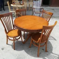 میز و صندای لهستانی