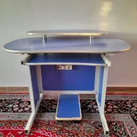 میز کامپیوتر سالم