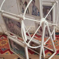 قاب عکس چرخ وفلکی