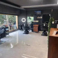 استخدام آرایشگر مردانه ماهر و نیمه ماهر
