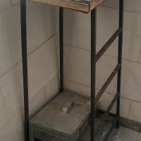 چهارپایه آهنی محکم و مقاوم