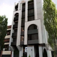 آپارتمان ۱۳۲ متر/۳ خواب/۲ واحدی/خوش نقشه