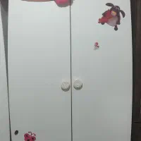 تخت و کمد بچه