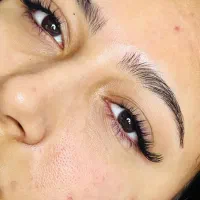 کاشت مژه فقط ۴۵۰تومن