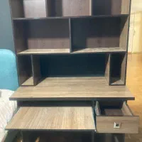 فروش میز تحریر و کتابخانه در حد نو