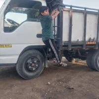 ایسوزو۵۲۰۰برای جابجایی بارتاوزن ۳تن