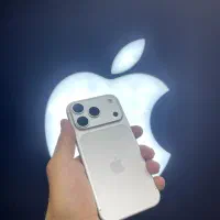 آیفون ۱۷ پرو سفید