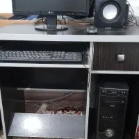 کامپیوتر کامل با میز