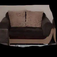 ی دست مبل در حد نو ۴ عدد با میز عسلی و کاور مبل