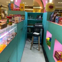 واگذاری و فروش غرفه شکلات و تنقلات فروشی