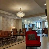 نجات الهی ۱۰۷ متر فول امکانات