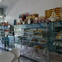 یخچال قنادی