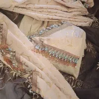 پرده سالن پذیرایی و چوب پرده