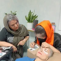 آموزش اکستنشن مژه  فقط ۴۹۰۰(لیفت ولمینیت مژه وابرو