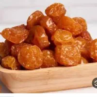 کارگر خانوم جهت الو پوست کردن