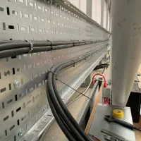 سینی کابل ، لوله برق