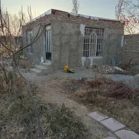 زمین چهار دیواری