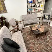 مبلمان ۷ نفره با میز پذیرایی و عسلی