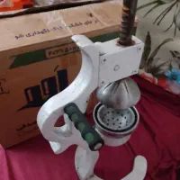 آبمیوه گیر دستی