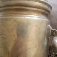 سماور زغالی روی مارک باتا شف