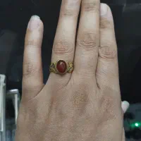 انگشتر نگین دار