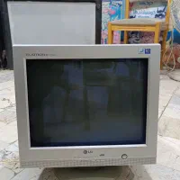 مانیتور LG قدیمی در حد سالم