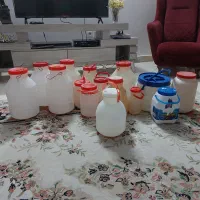 دبه روحی روغن و دبه پلاستیکی. شیشه اب معدنی