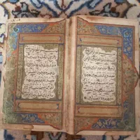 کتاب قرآن کریم خطی قدیمی