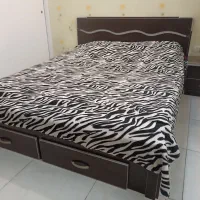 تخت دونفره