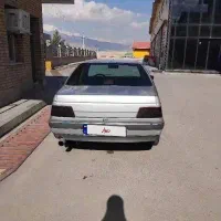 پژو 405 نقره ای