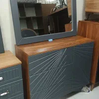 میز آرایشی با آینه کلاسیک