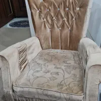 مبل راحتی ۷نفره ومیز جلومبلی