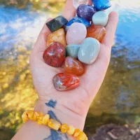 گالری سنگ اورانوس