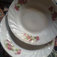 بشقاب خورشت خوری