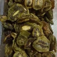 کیوی خشک ارگانیک آجیلی خانگی و پودر کیوی